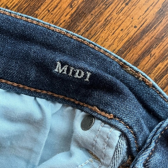 Old navy dark jean midi shorts size 6 - Picture 5 of 5